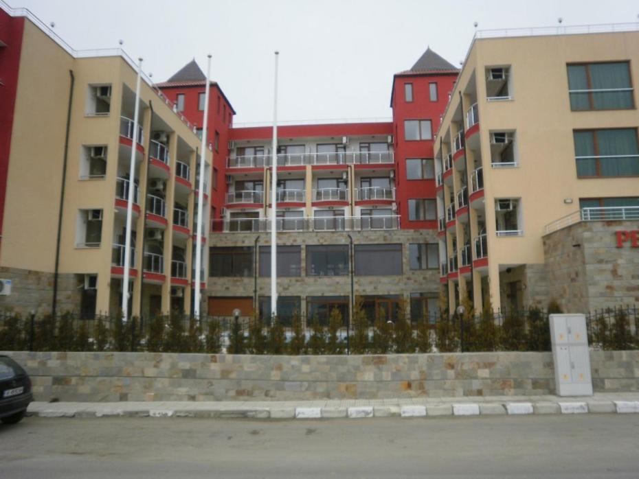 Александра Hotel Sveti Vlas Bagian luar foto