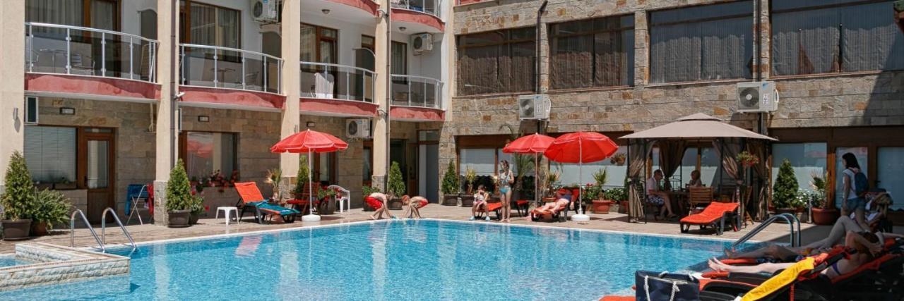 Александра Hotel Sveti Vlas Bagian luar foto