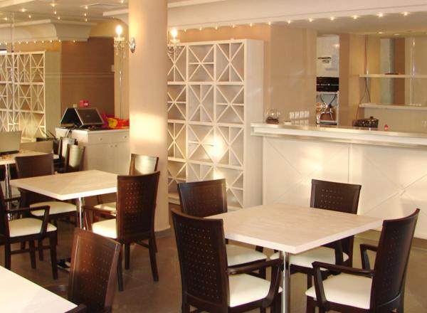 Александра Hotel Sveti Vlas Bagian luar foto