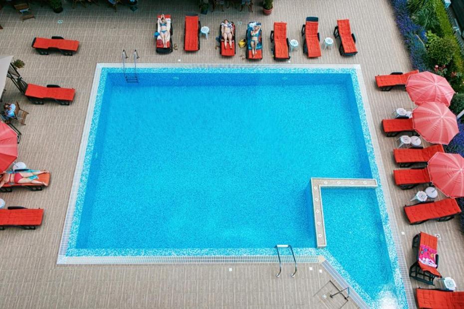 Александра Hotel Sveti Vlas Bagian luar foto