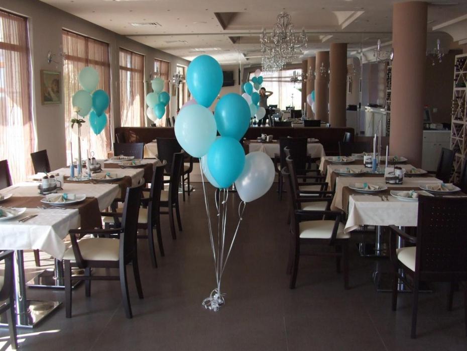 Александра Hotel Sveti Vlas Bagian luar foto