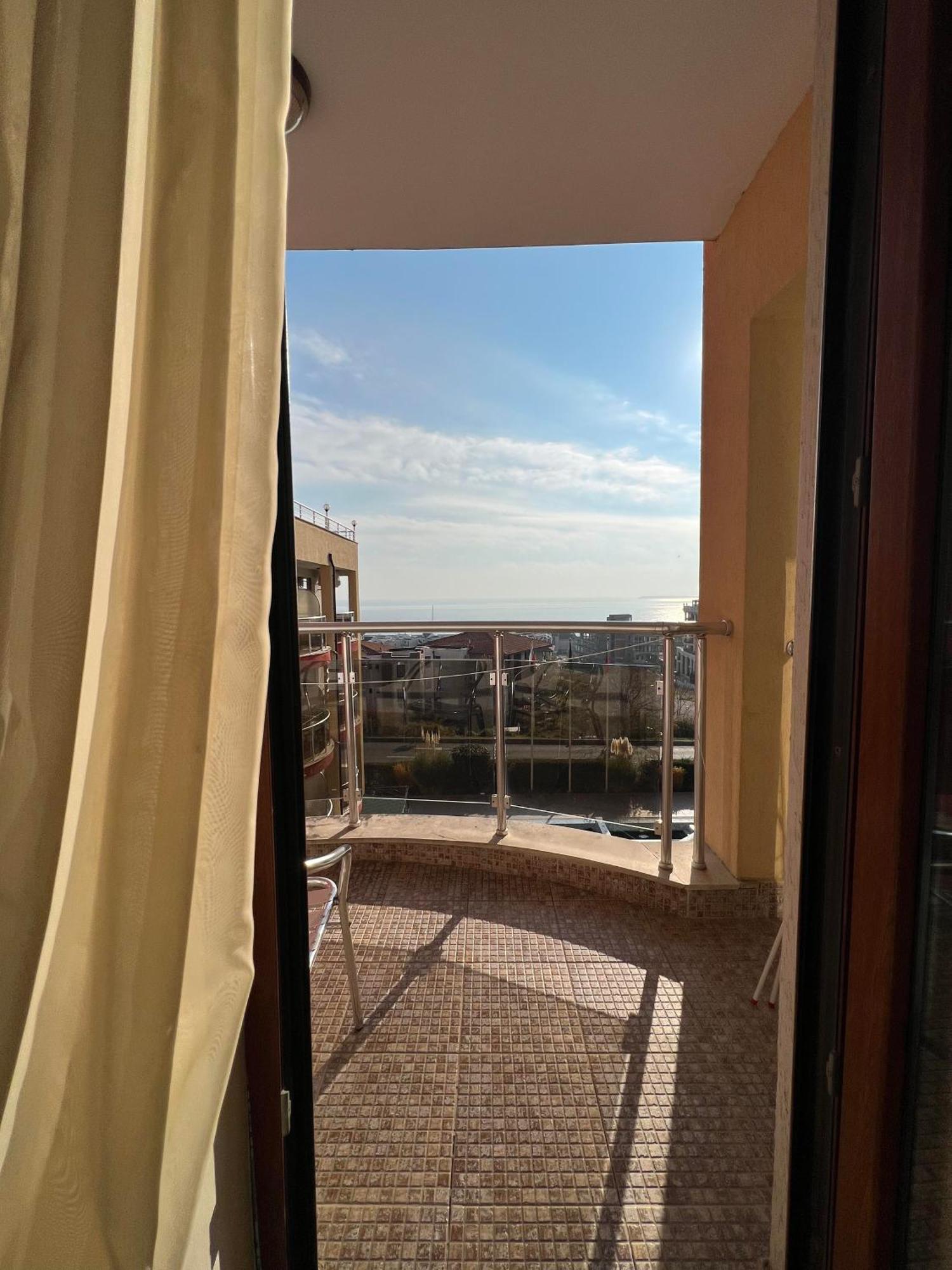 Александра Hotel Sveti Vlas Bagian luar foto